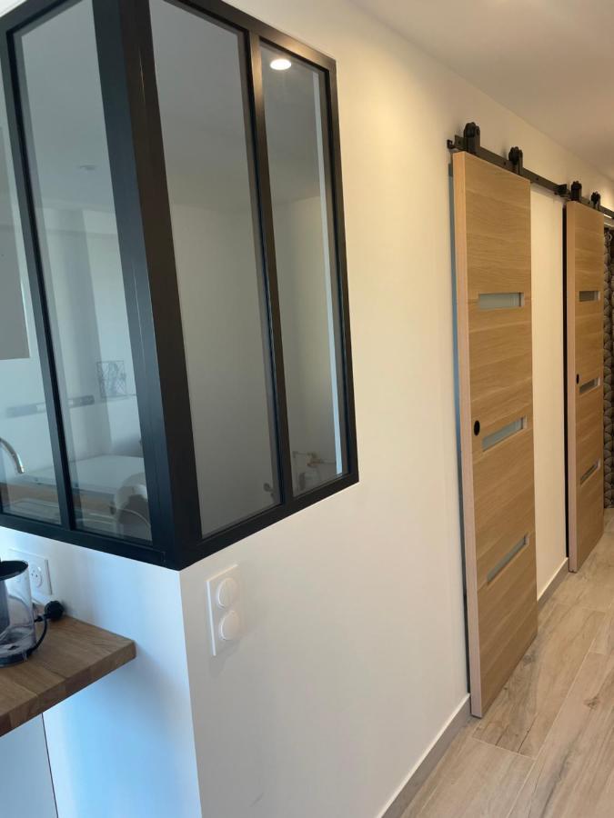 Appartement Pieds Dans L'Eau Vue Mer Bormes Les Mimosas Extérieur photo