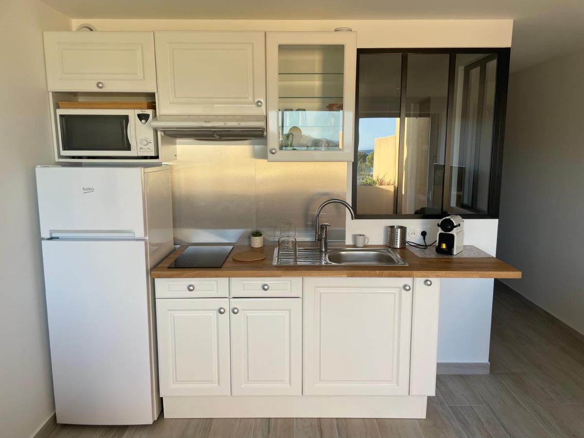 Appartement Pieds Dans L'Eau Vue Mer Bormes Les Mimosas Extérieur photo